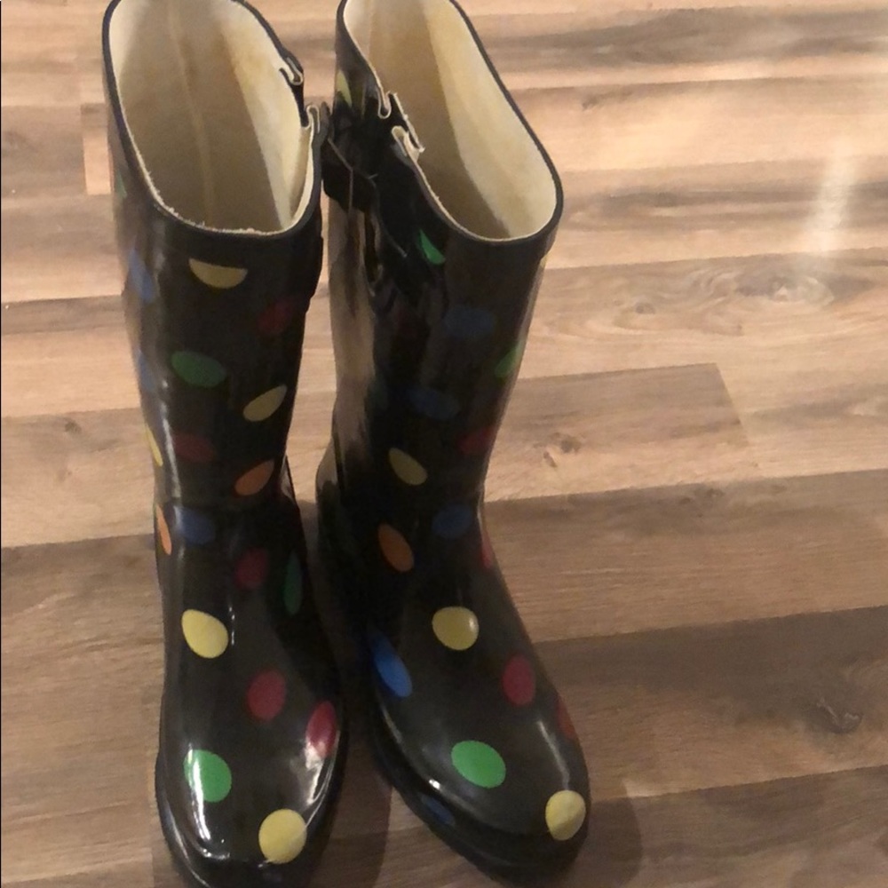 Rain boots